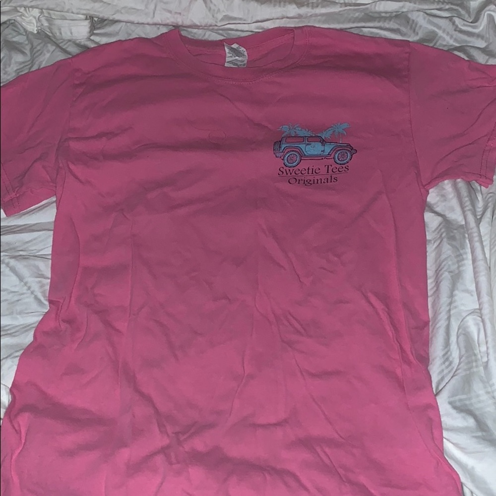 Tshirt (sweet tees) not all who wonder are lost